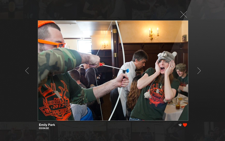 Gallery photo being zoomed in (courtesy Jongmin Kim)